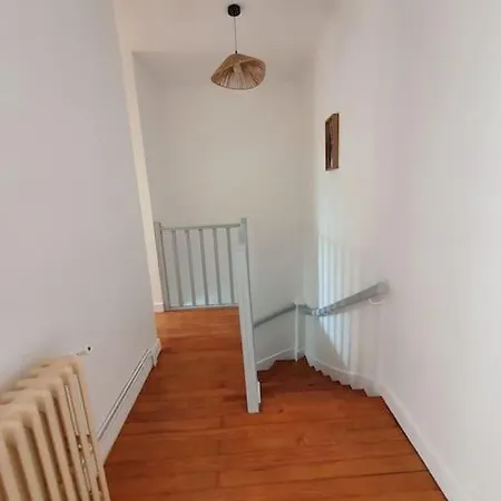 בית נופש Maison A 400 M Du Vieux Port