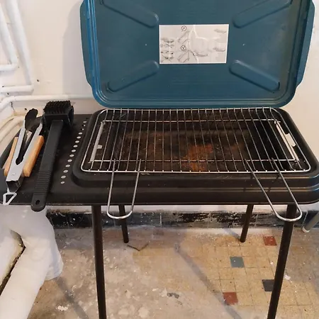 בית נופש Maison A 400 M Du Vieux Port