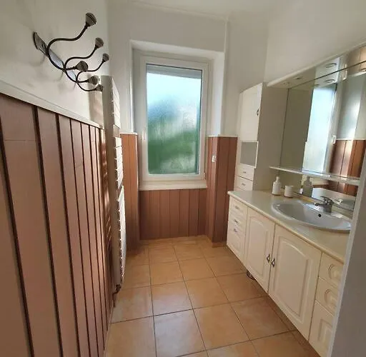 Maison A 400 M Du Vieux Port La Rochelle (Charente-Maritime)